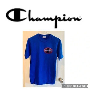 New Champion shirt with large raised textured logo Mens Small